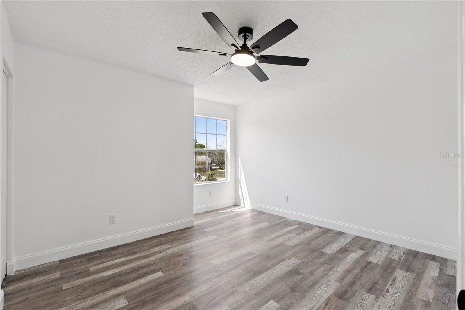 Image 16 of 28 For 125 Meadow Boulevard