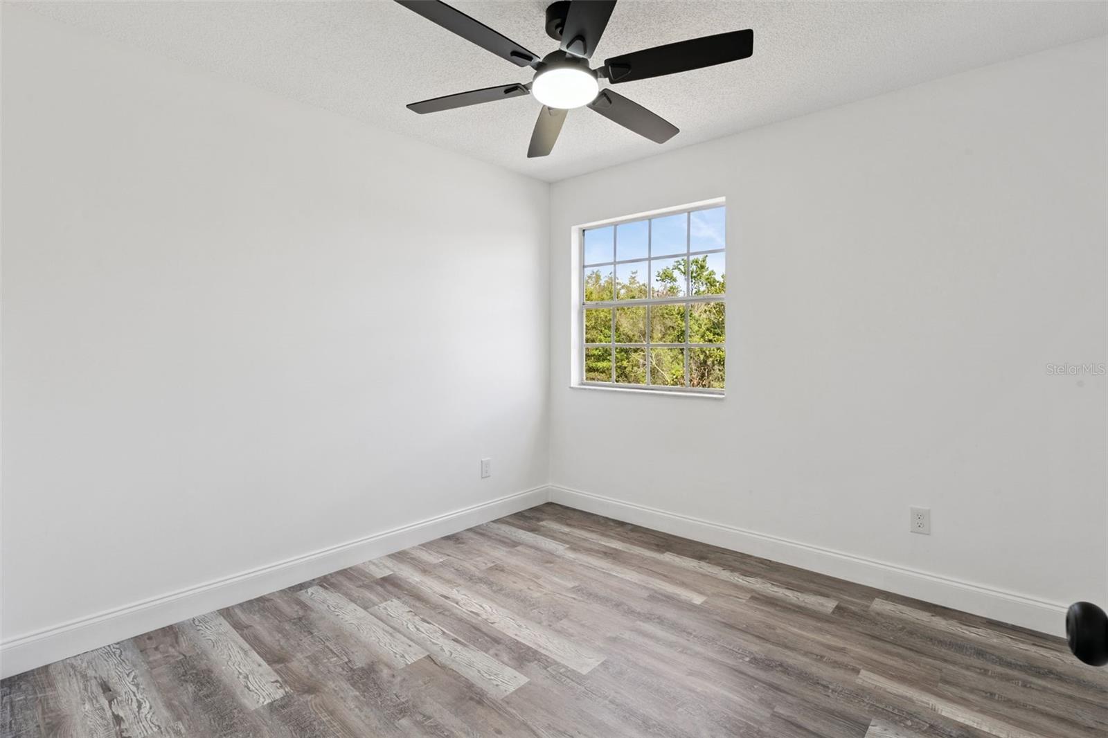 Image 18 of 28 For 125 Meadow Boulevard