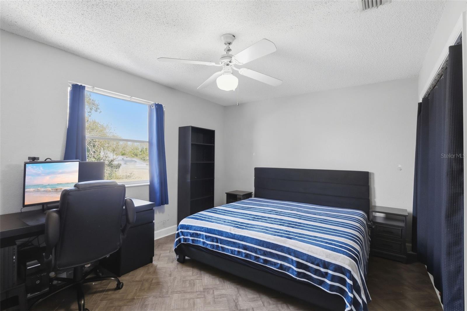 Image 16 of 51 For 2732 Hidden Cove Court