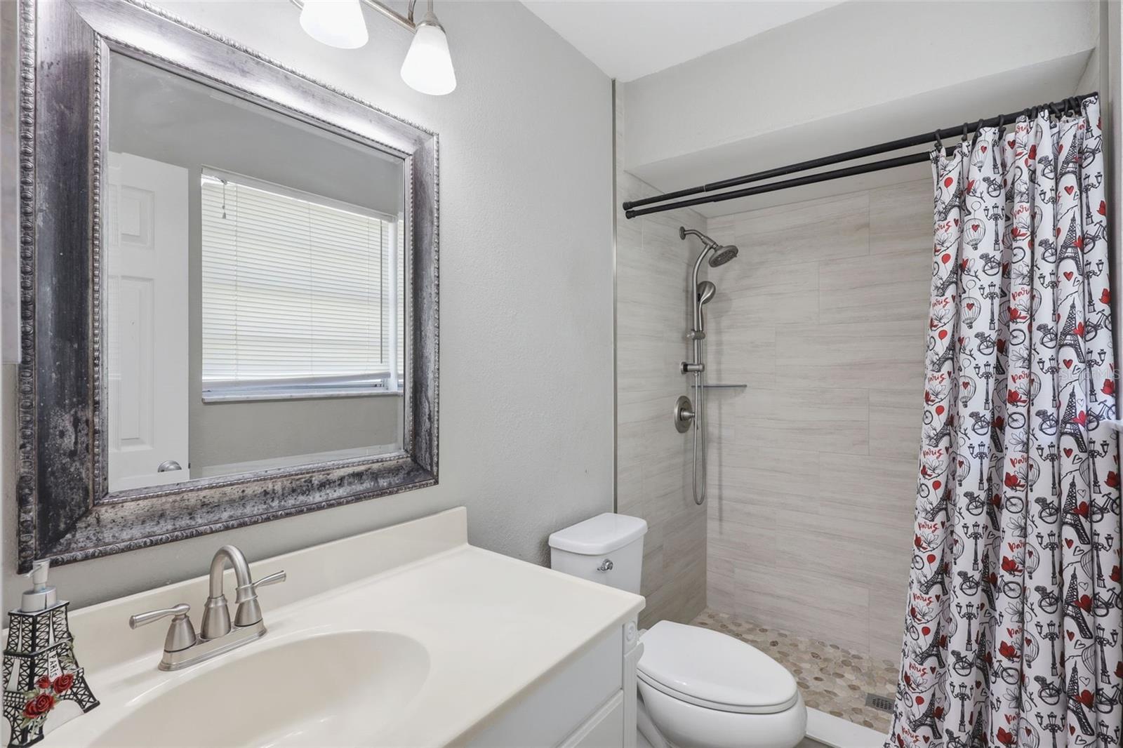 Image 19 of 51 For 2732 Hidden Cove Court