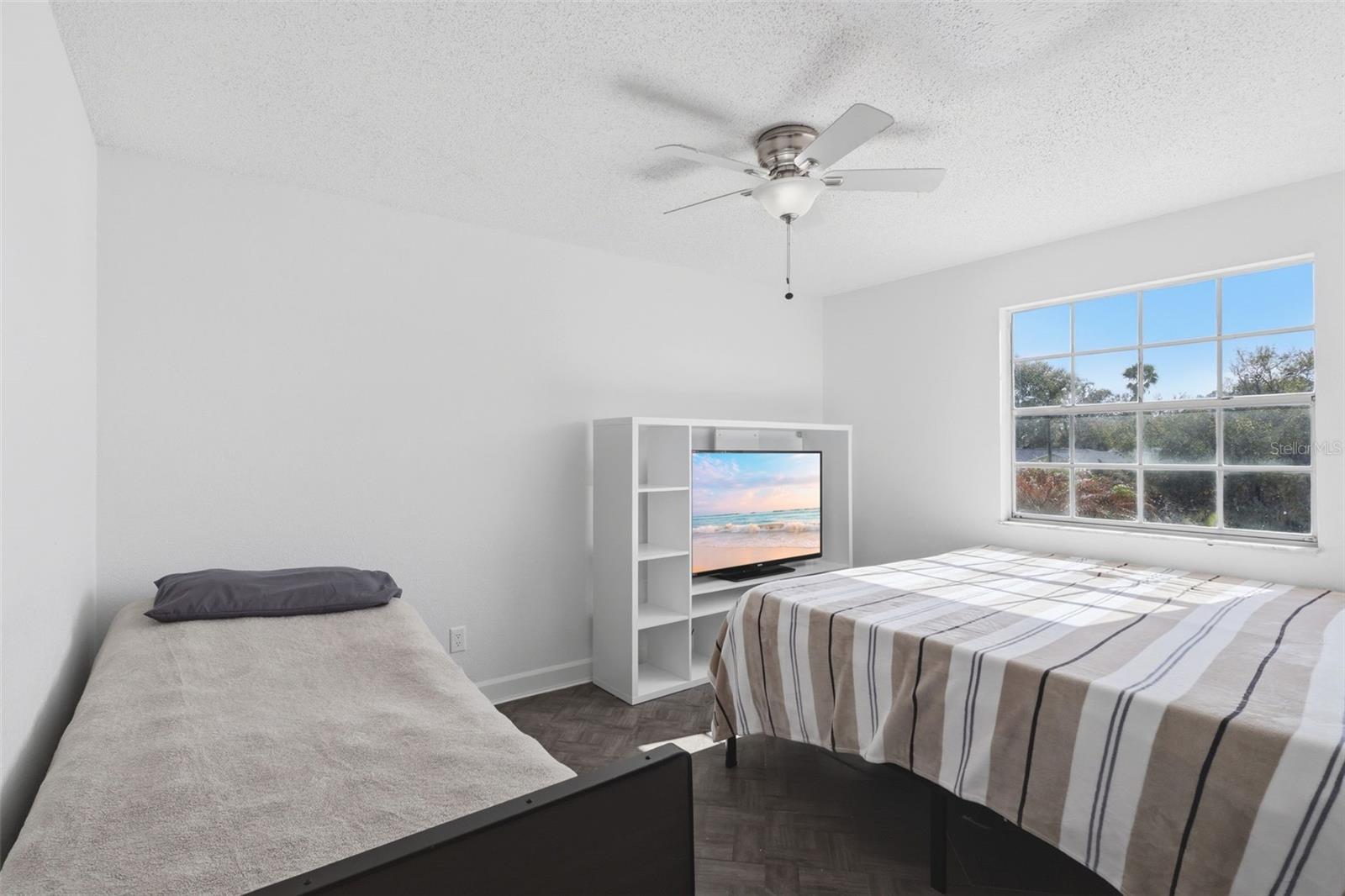 Image 20 of 51 For 2732 Hidden Cove Court