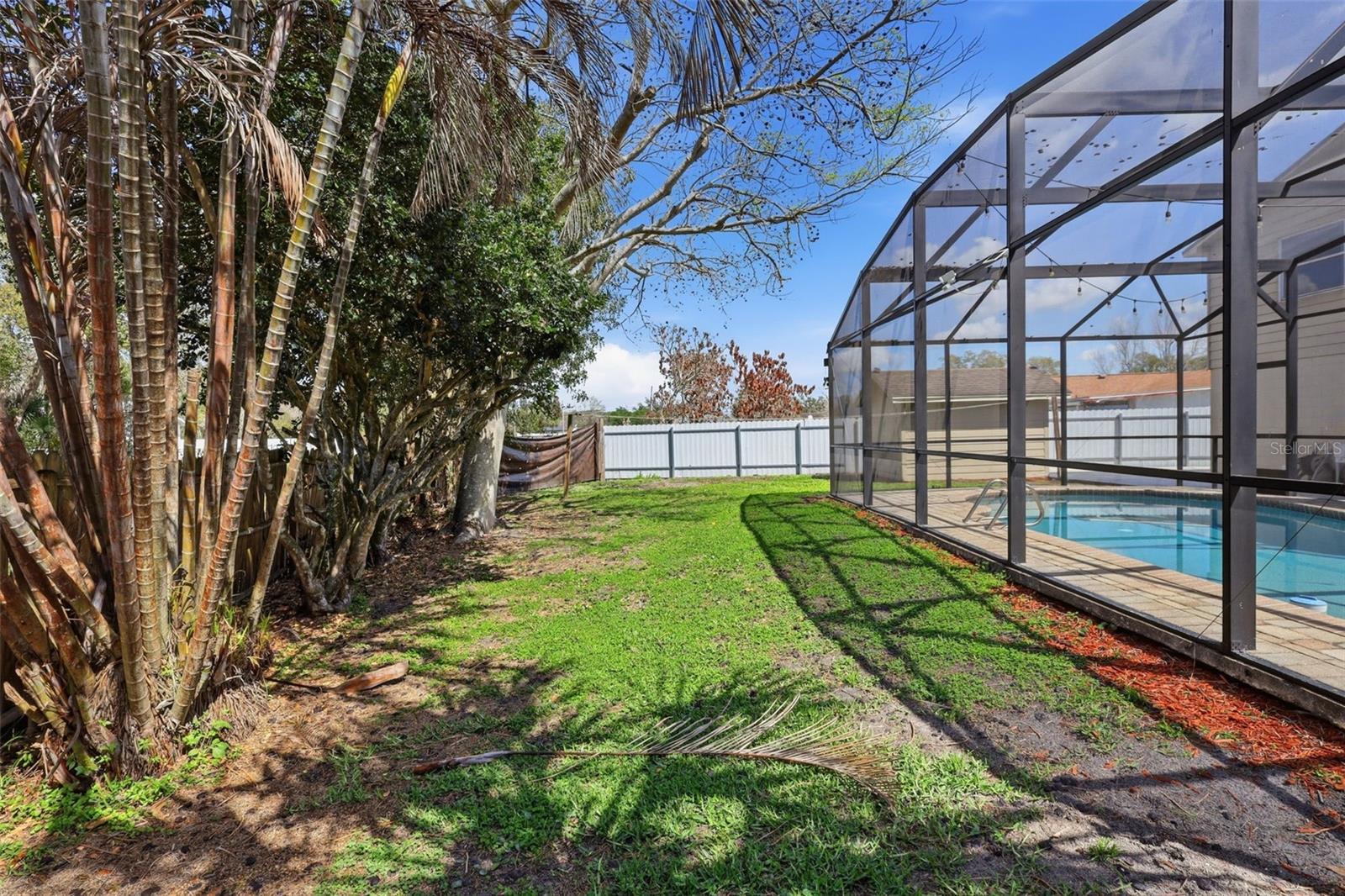 Image 40 of 51 For 2732 Hidden Cove Court