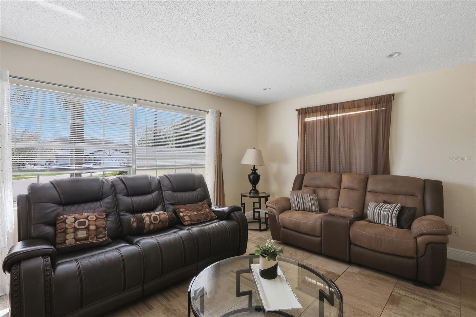 Image 6 of 51 For 2732 Hidden Cove Court