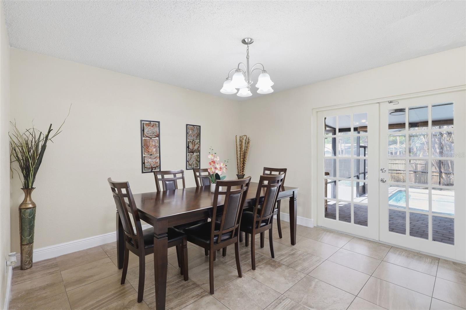 Image 9 of 51 For 2732 Hidden Cove Court