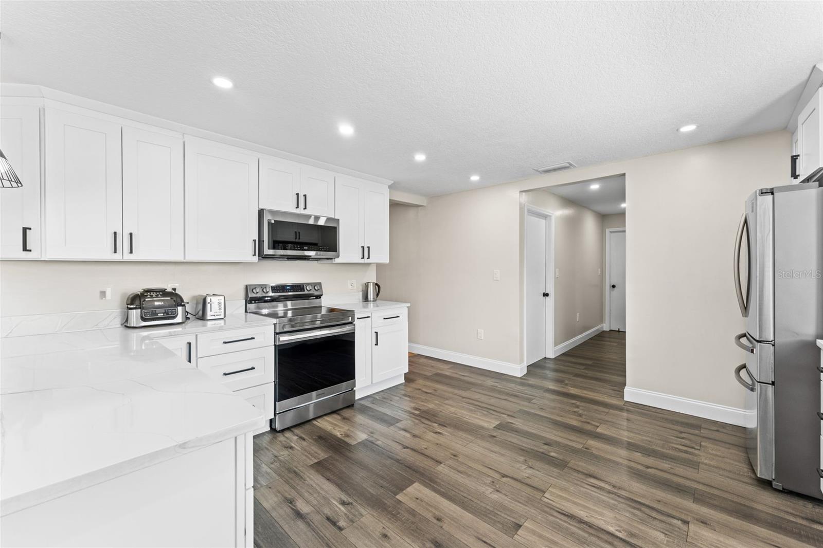 Image 7 of 30 For 5106 Saint Michael Avenue