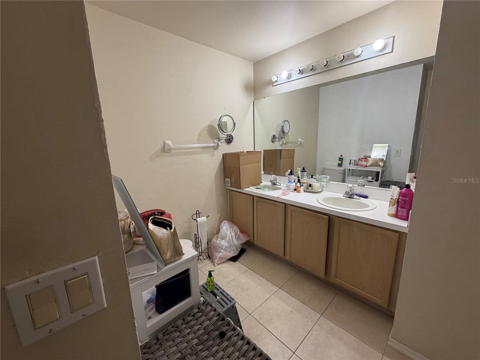 Image 18 of 46 For 13112 Meadowfield Drive