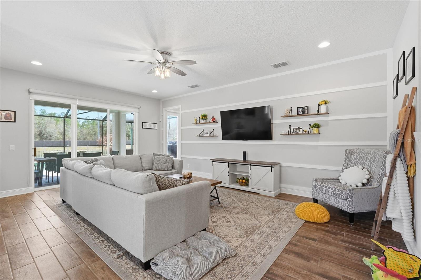 Image 19 of 53 For 16146 Monterey Greens Circle