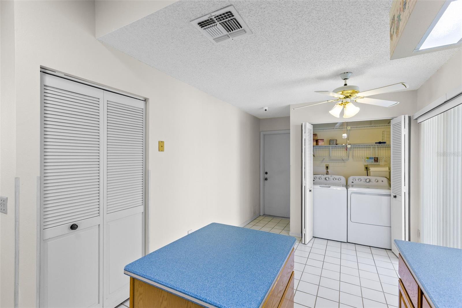 Image 10 of 43 For 5884 Parkview Point Drive