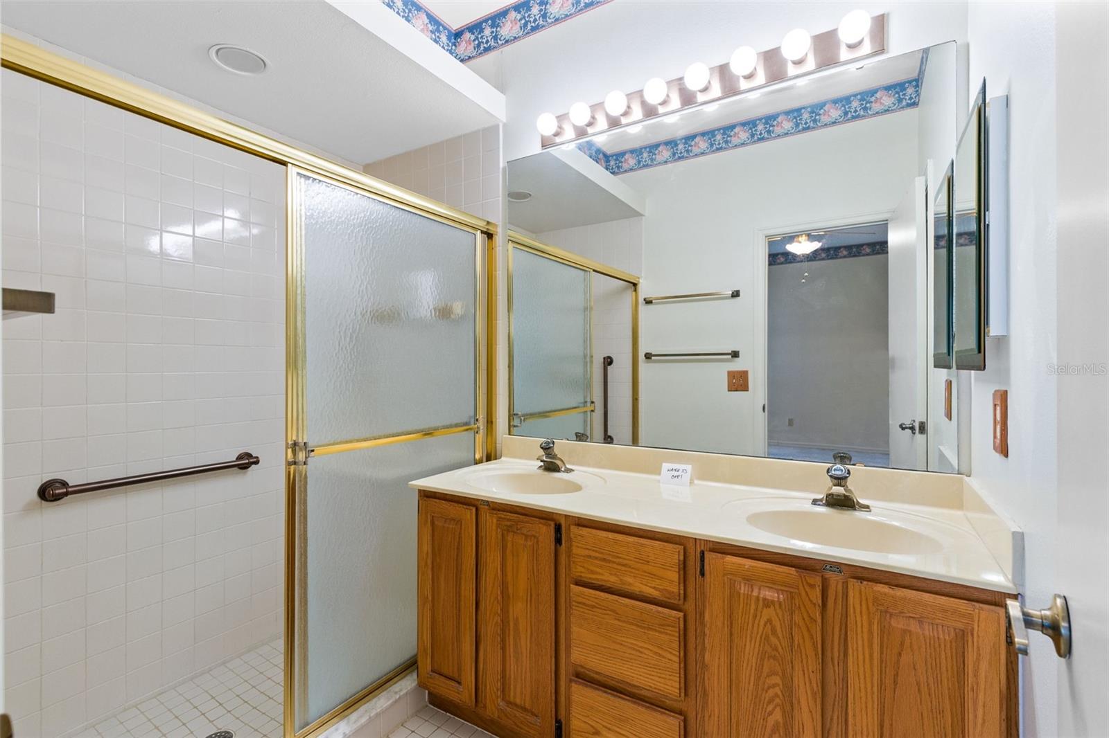 Image 29 of 43 For 5884 Parkview Point Drive