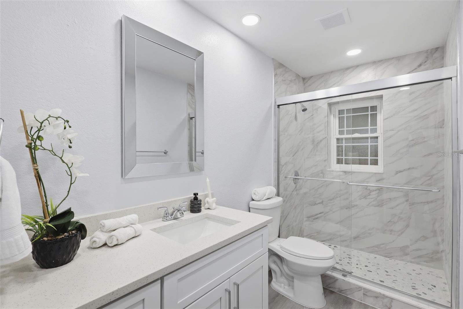 Image 10 of 44 For 300 Sweetwater Creek Drive