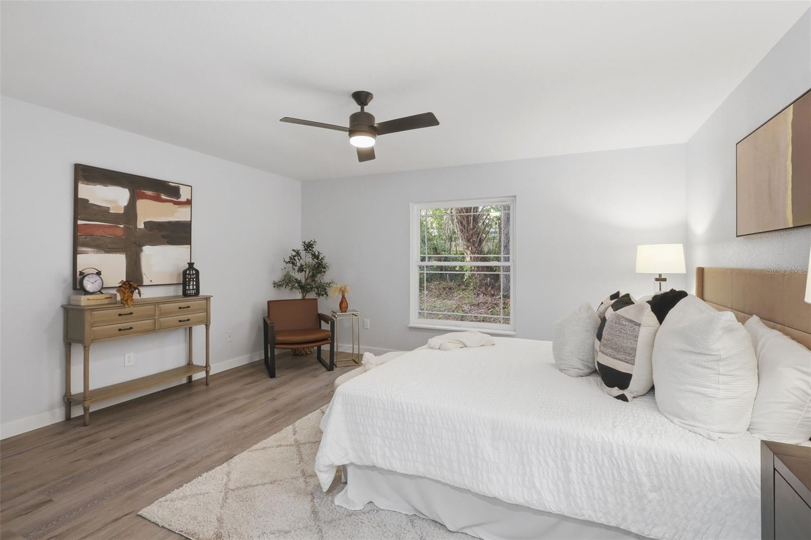 Image 18 of 44 For 300 Sweetwater Creek Drive