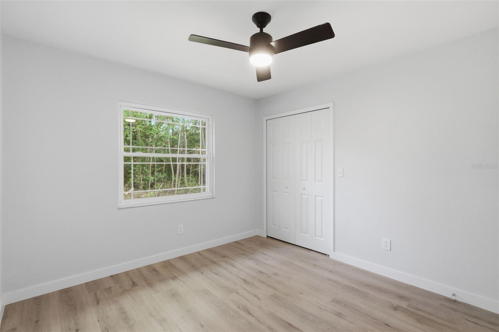 Image 22 of 44 For 300 Sweetwater Creek Drive