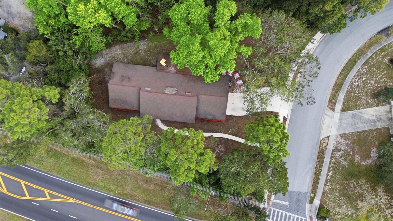 Image 35 of 44 For 300 Sweetwater Creek Drive