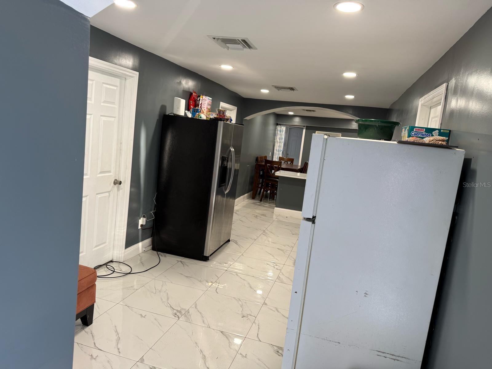 Image 18 of 36 For 414 Spring Avenue