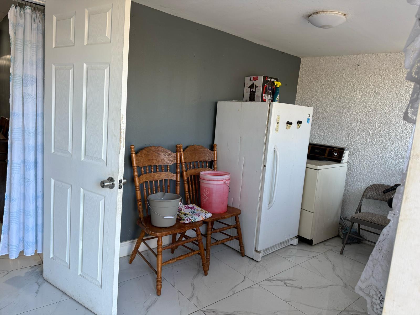 Image 34 of 36 For 414 Spring Avenue