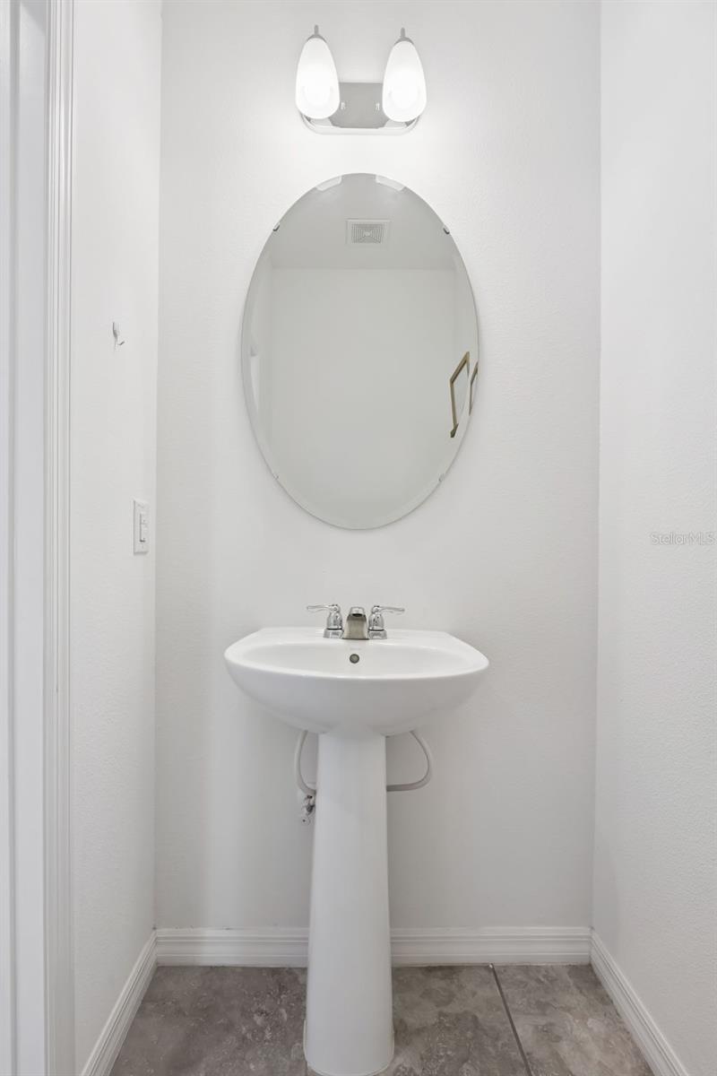 Image 15 of 25 For 11079 Hanlon Terrace Aly Alley