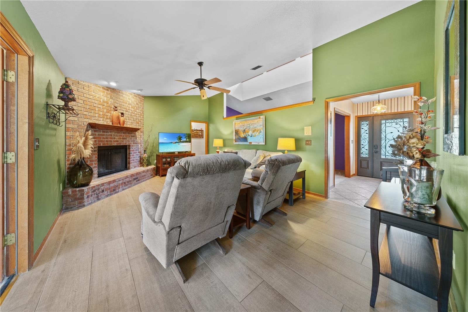 Image 13 of 42 For 529 Burnt Tree