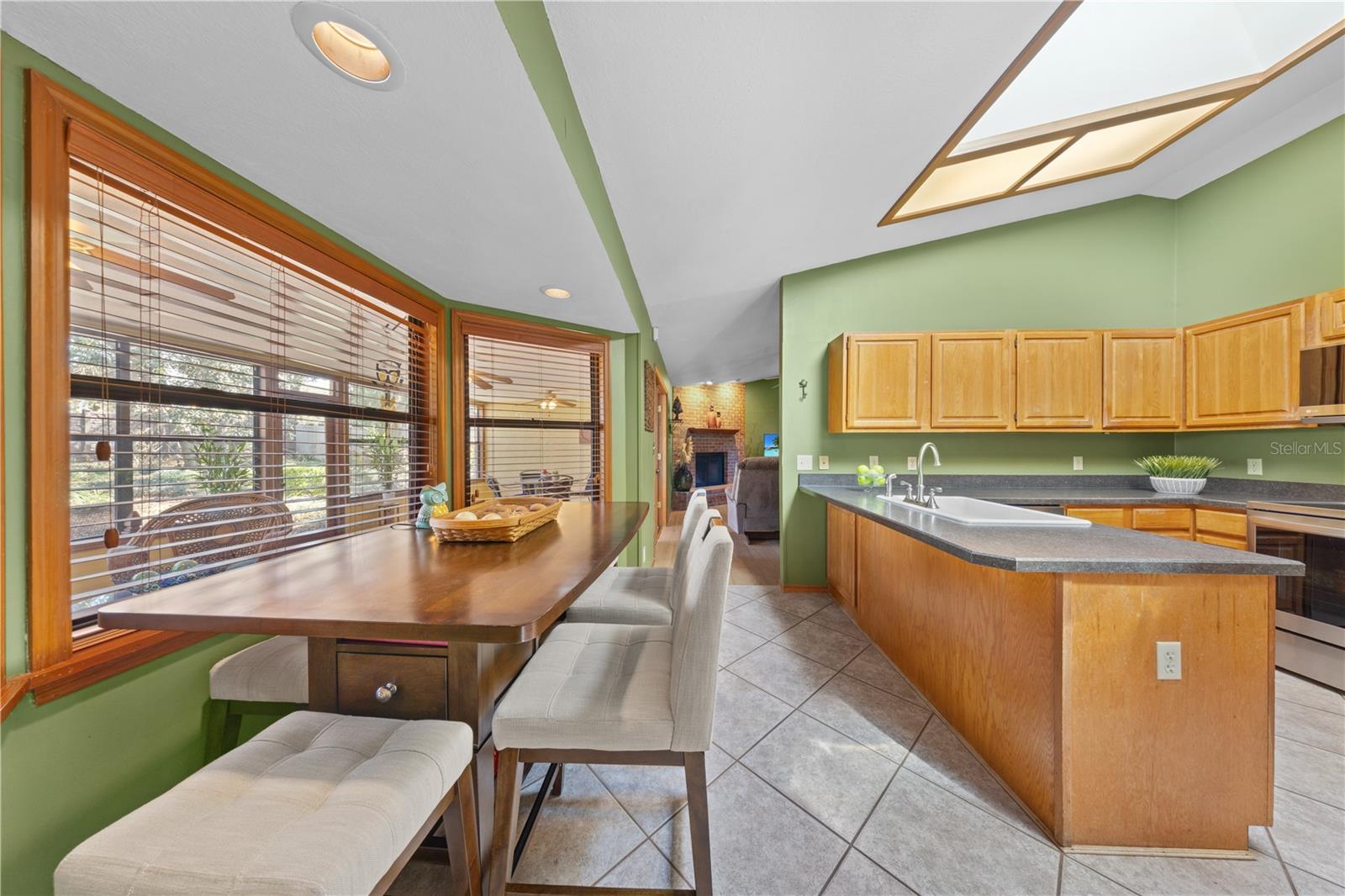 Image 14 of 42 For 529 Burnt Tree