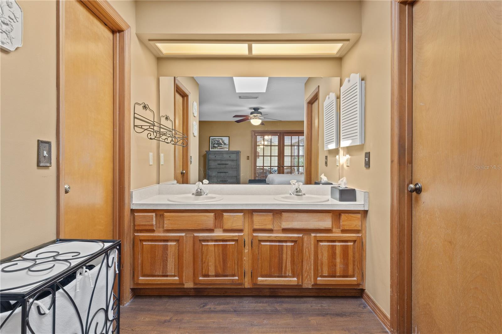 Image 21 of 42 For 529 Burnt Tree