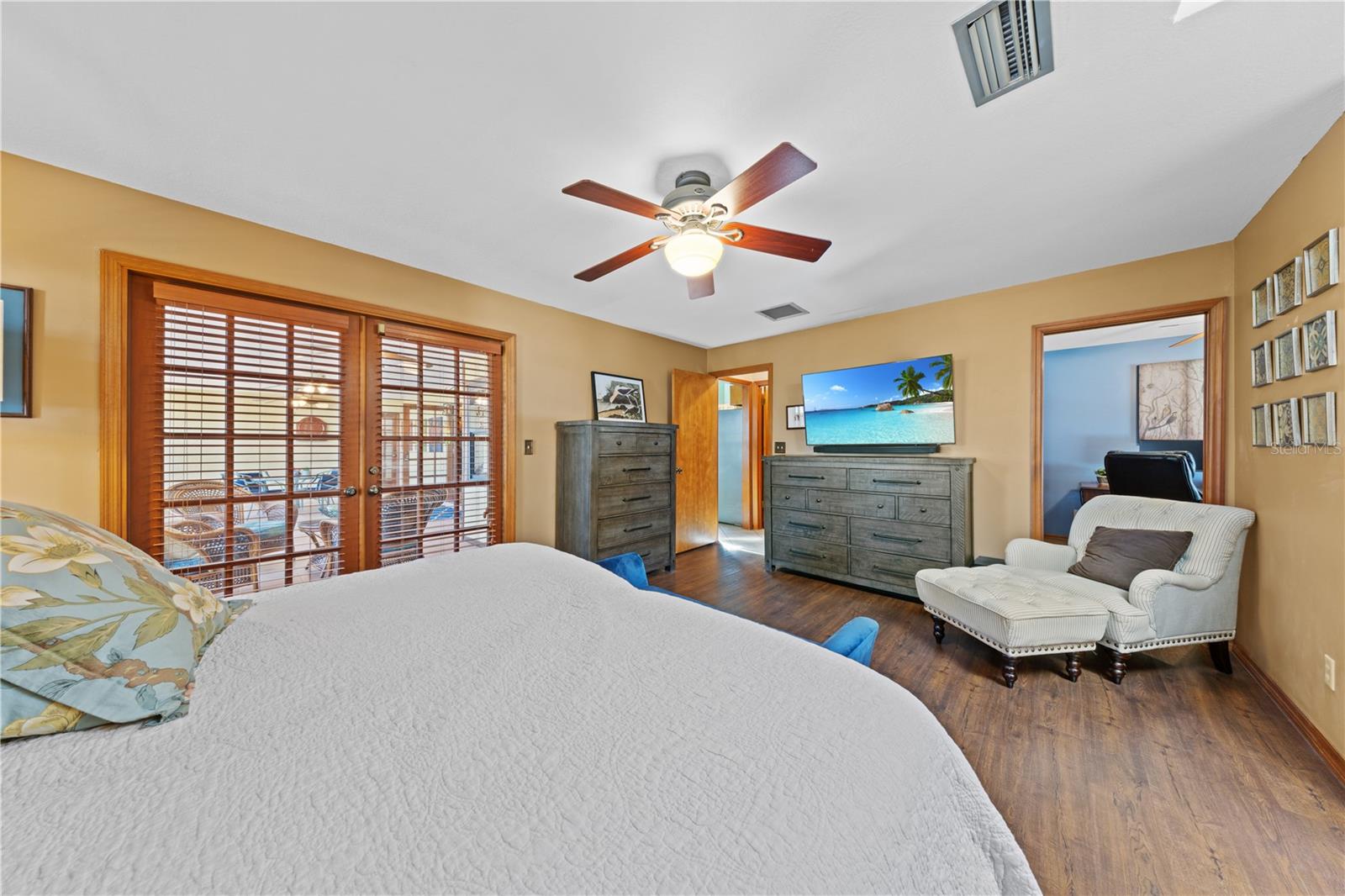 Image 22 of 42 For 529 Burnt Tree