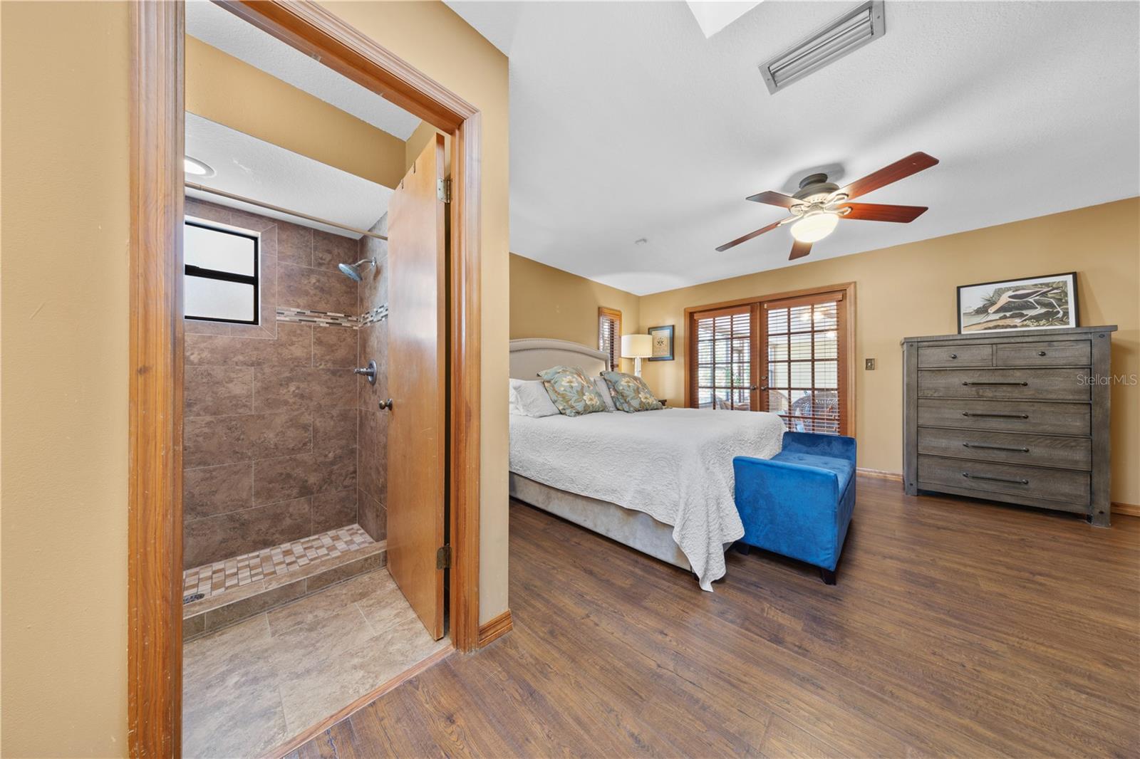 Image 24 of 42 For 529 Burnt Tree