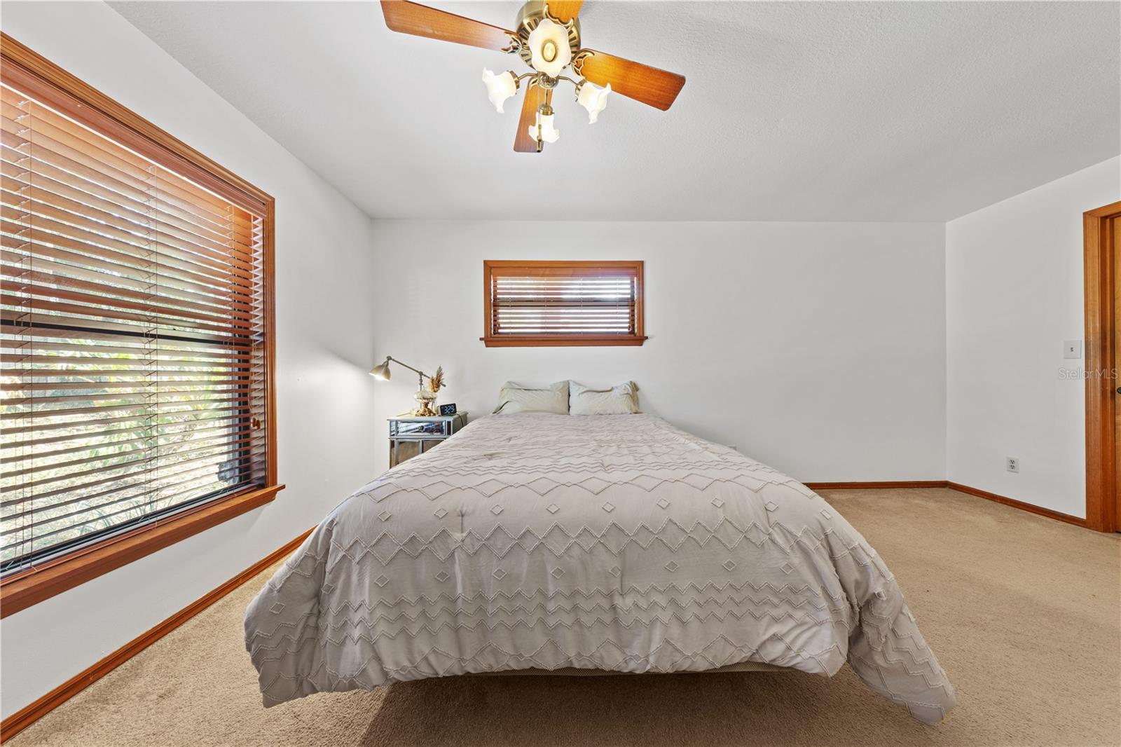 Image 25 of 42 For 529 Burnt Tree