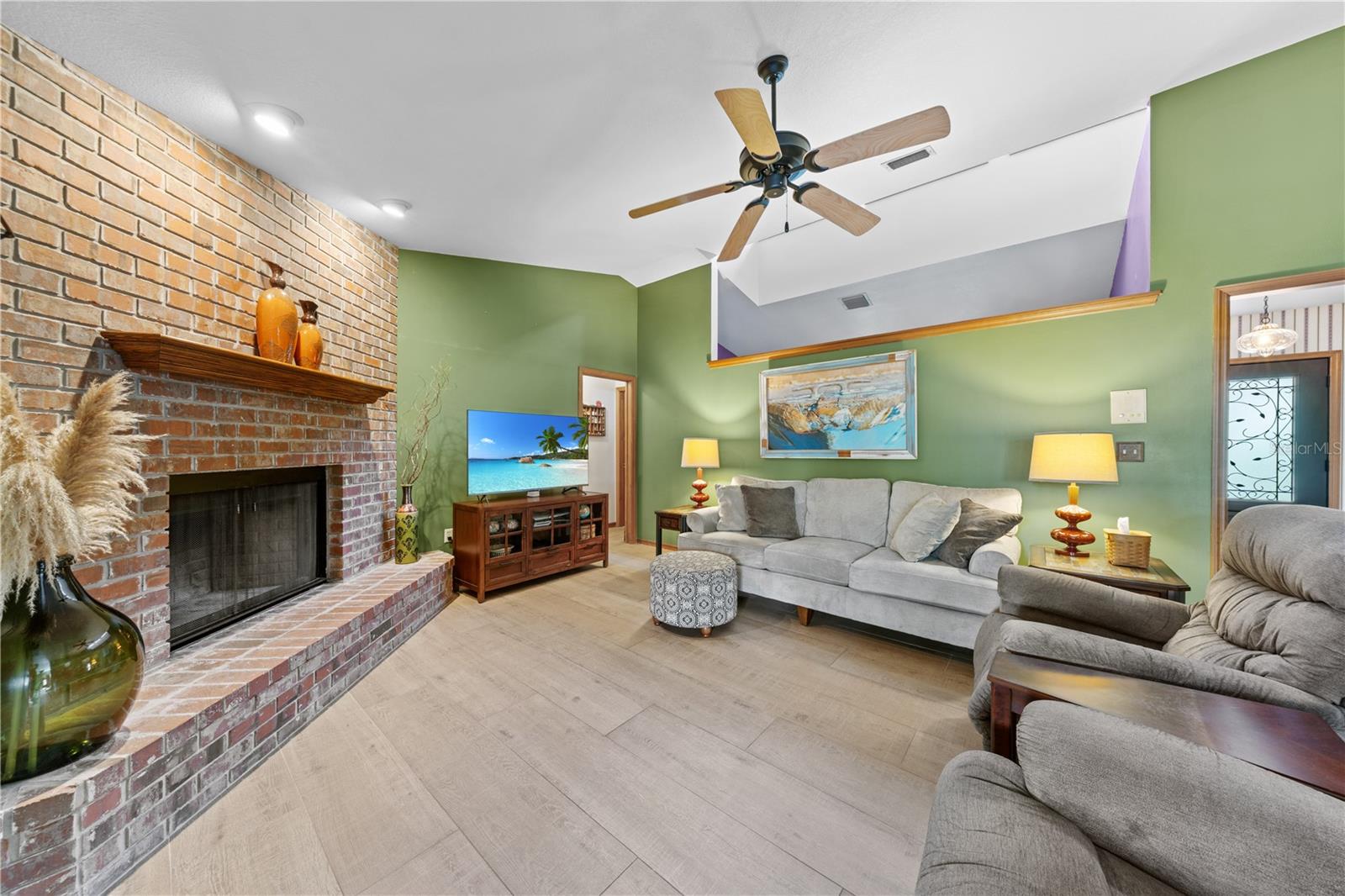 Image 5 of 42 For 529 Burnt Tree