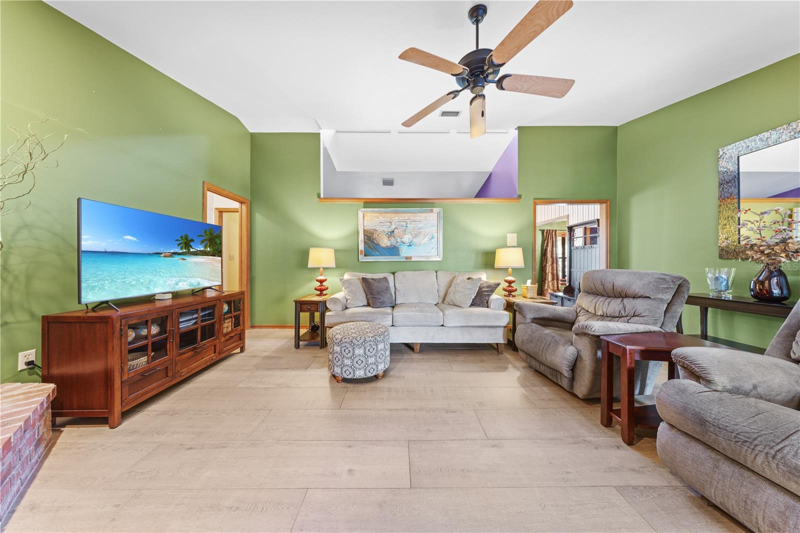 Image 6 of 42 For 529 Burnt Tree