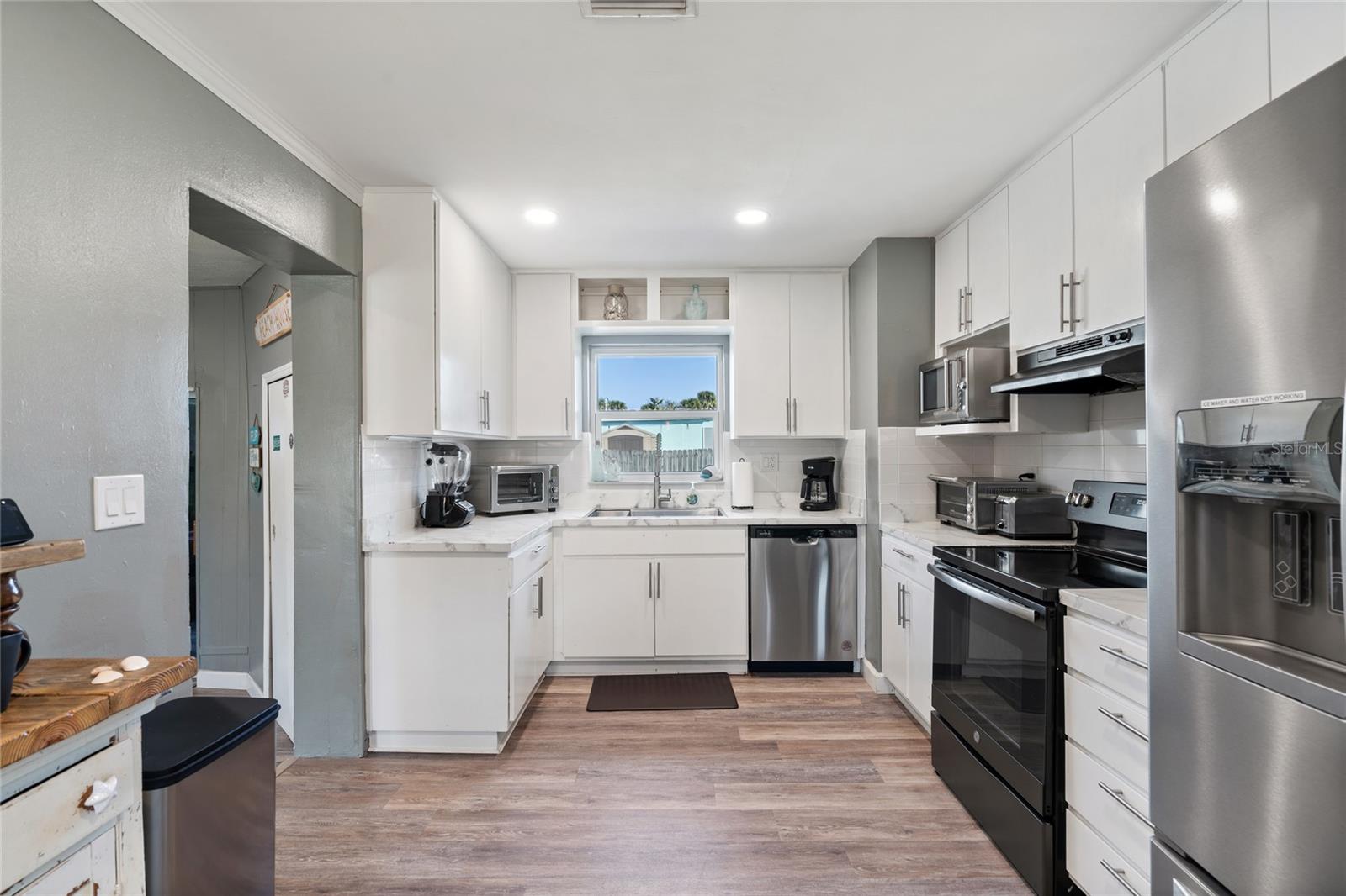 Image 15 of 45 For 601 Sea Gull Drive