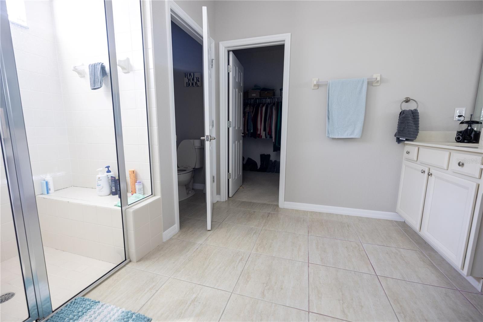 Image 20 of 44 For 1292 Merion Drive