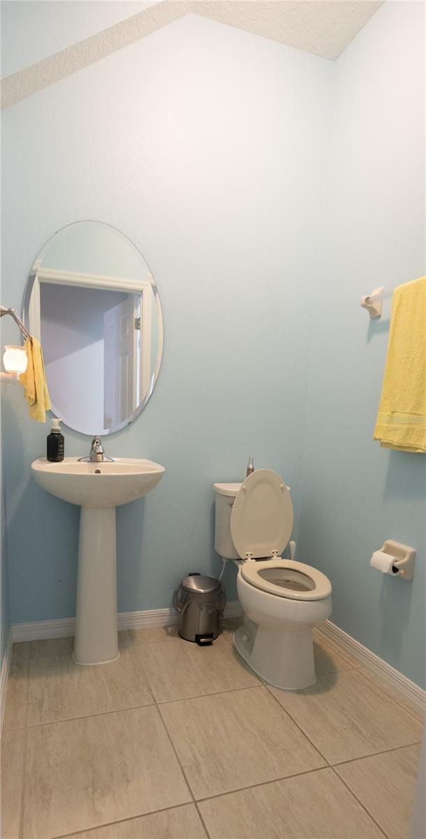 Image 25 of 44 For 1292 Merion Drive