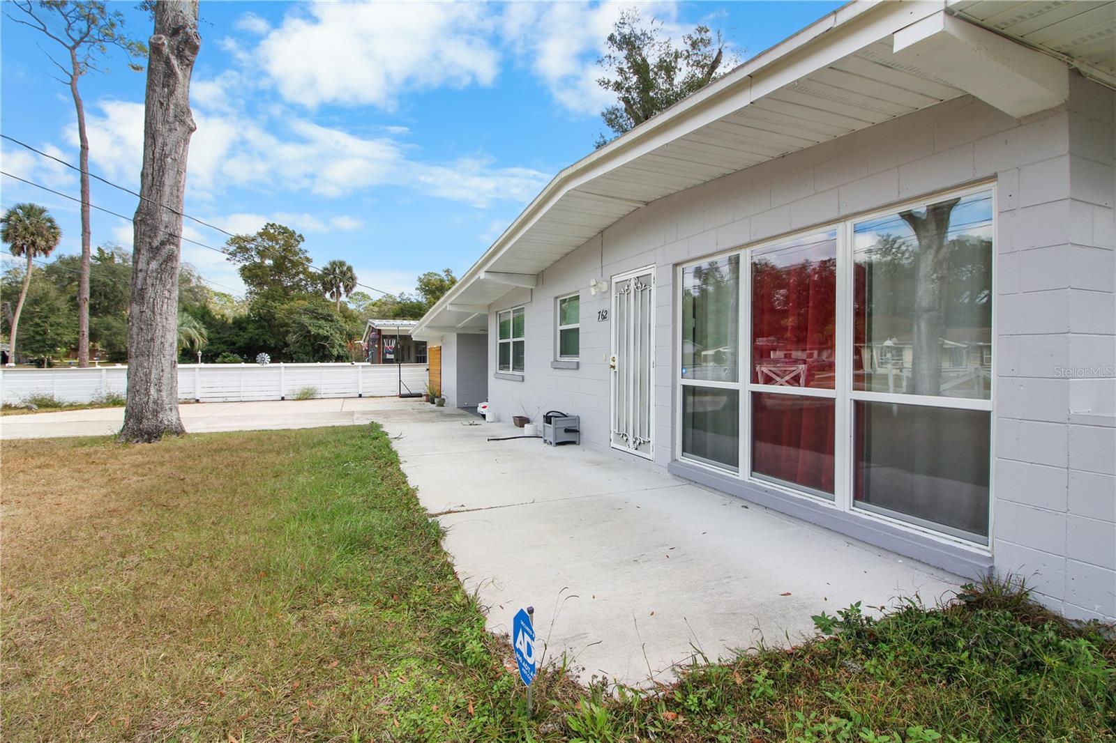 Image 15 of 19 For 762 Temple Avenue