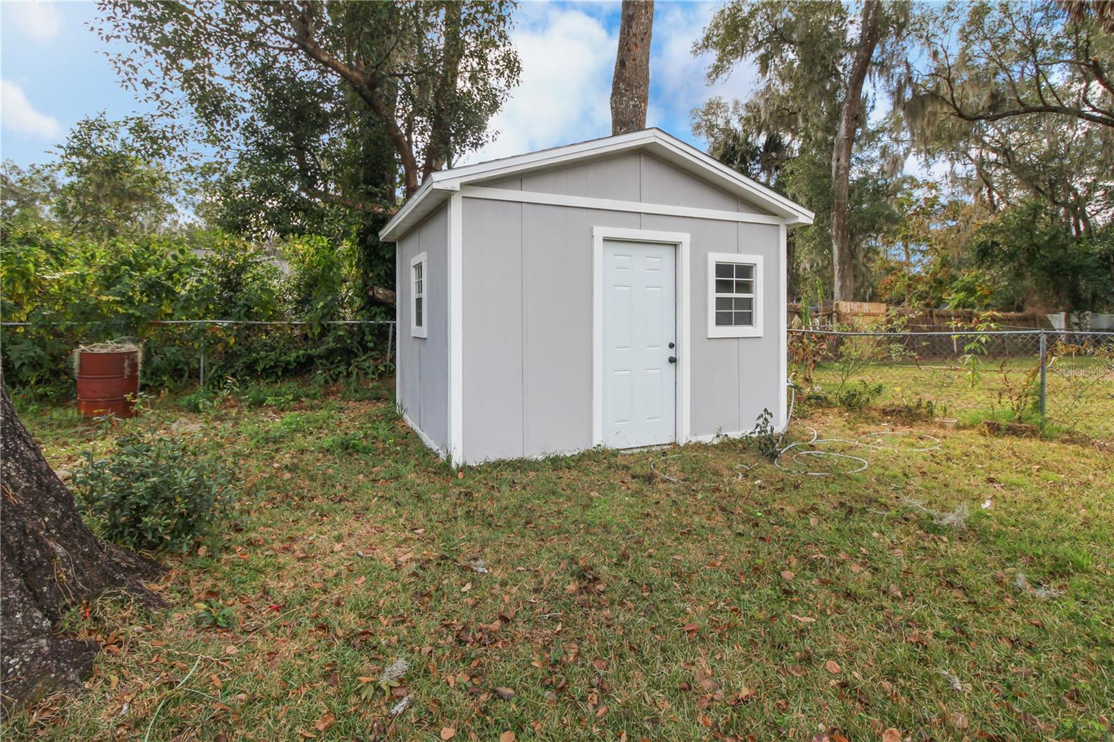 Image 16 of 19 For 762 Temple Avenue