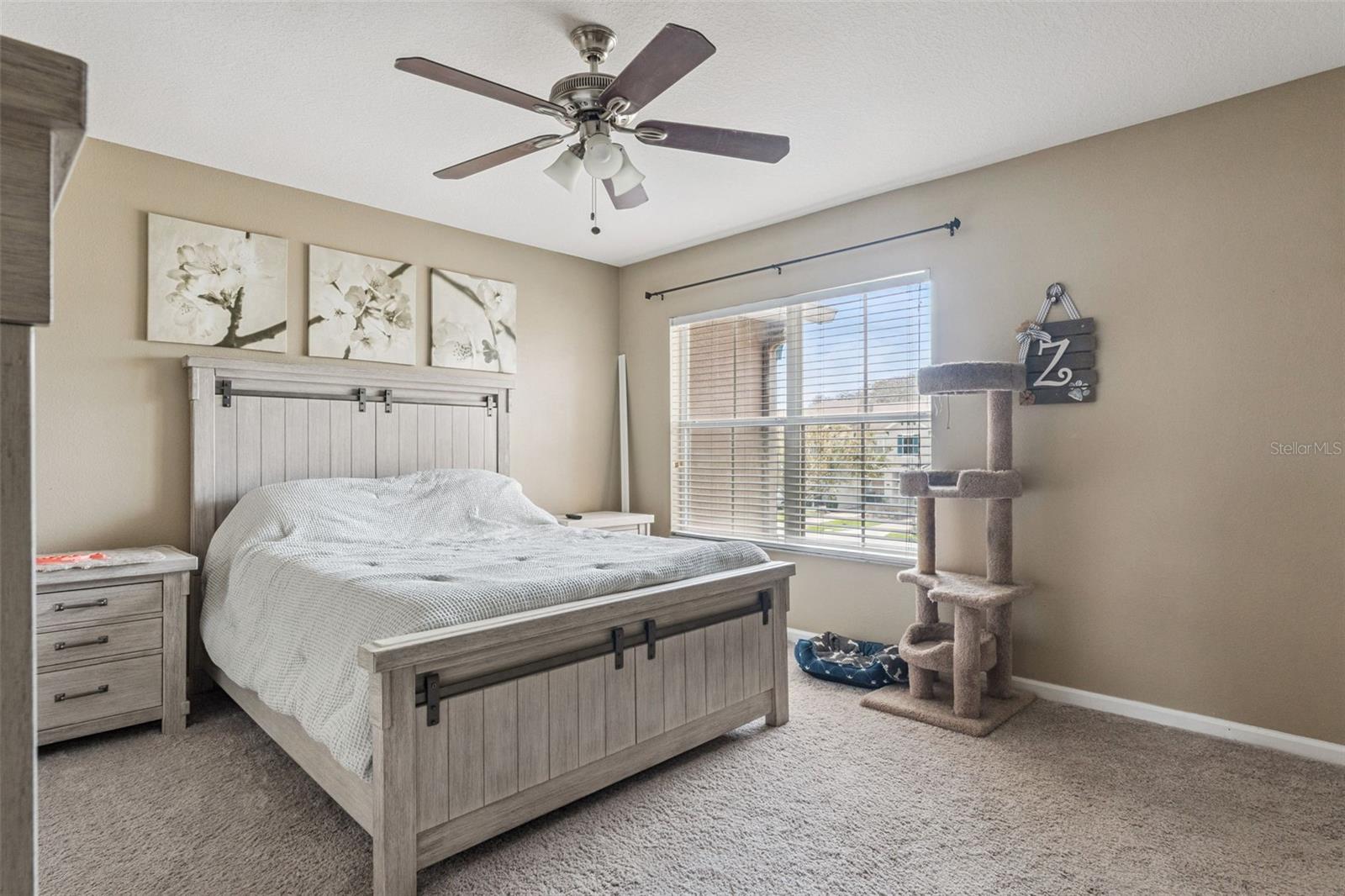 Image 5 of 19 For 16583 Cedar Crest Drive