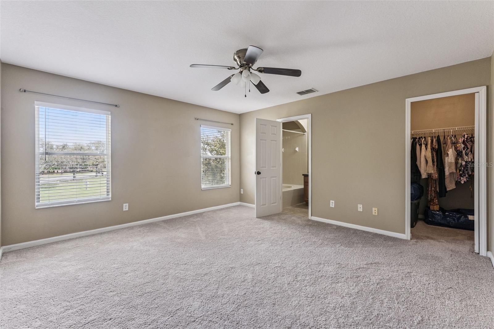 Image 6 of 19 For 16583 Cedar Crest Drive