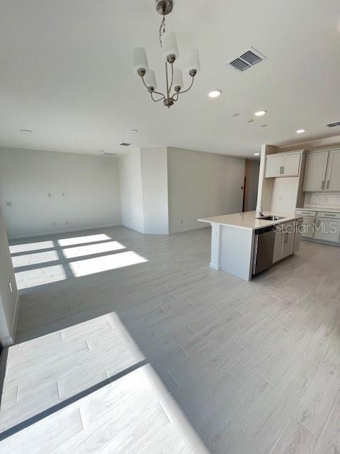 Image 4 of 10 For 3810 Knotty Pine Street