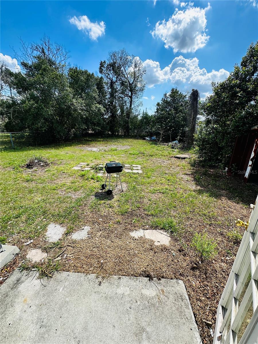 Image 13 of 17 For 118 Kensington Avenue