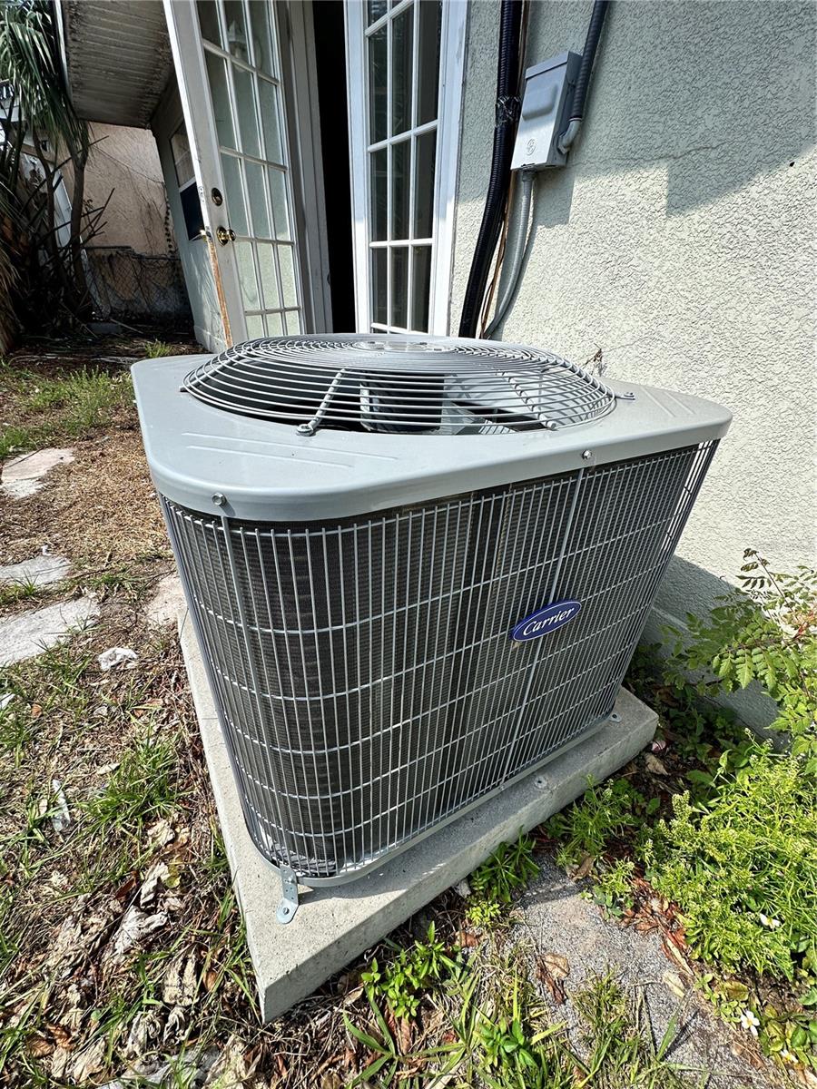 Image 16 of 17 For 118 Kensington Avenue