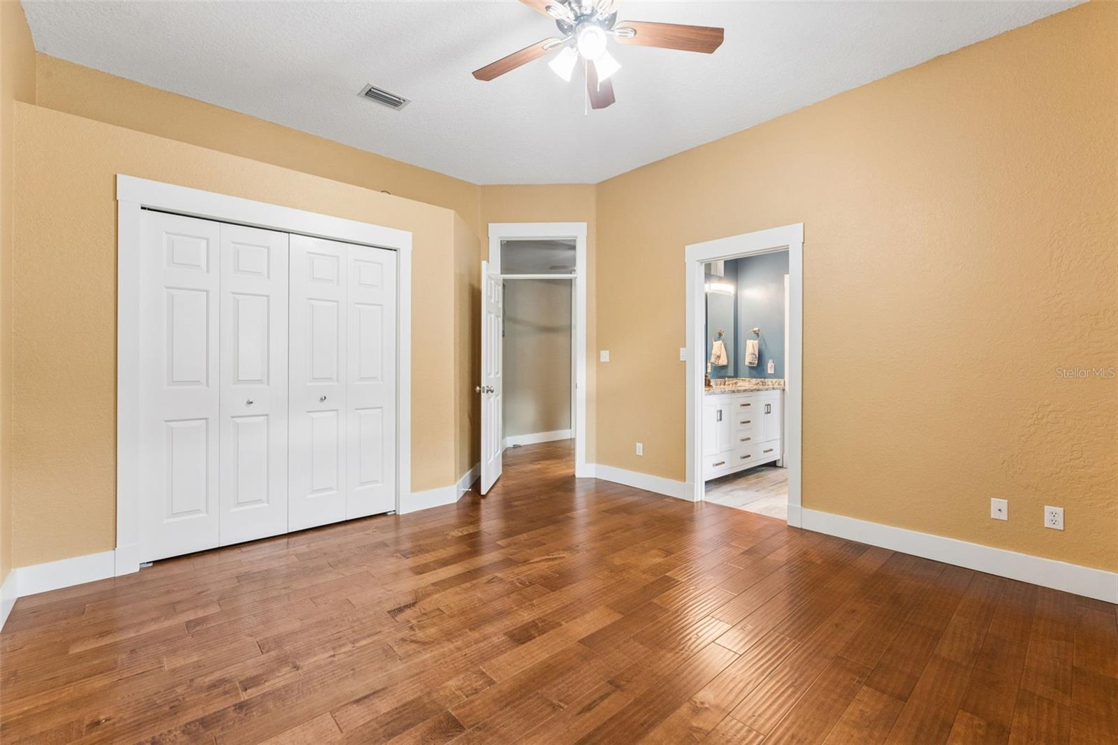 Image 34 of 53 For 554 Eagles Crossing Place