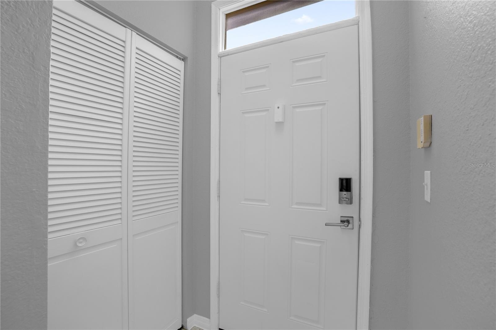 Image 11 of 26 For 6324 Raleigh Street 712