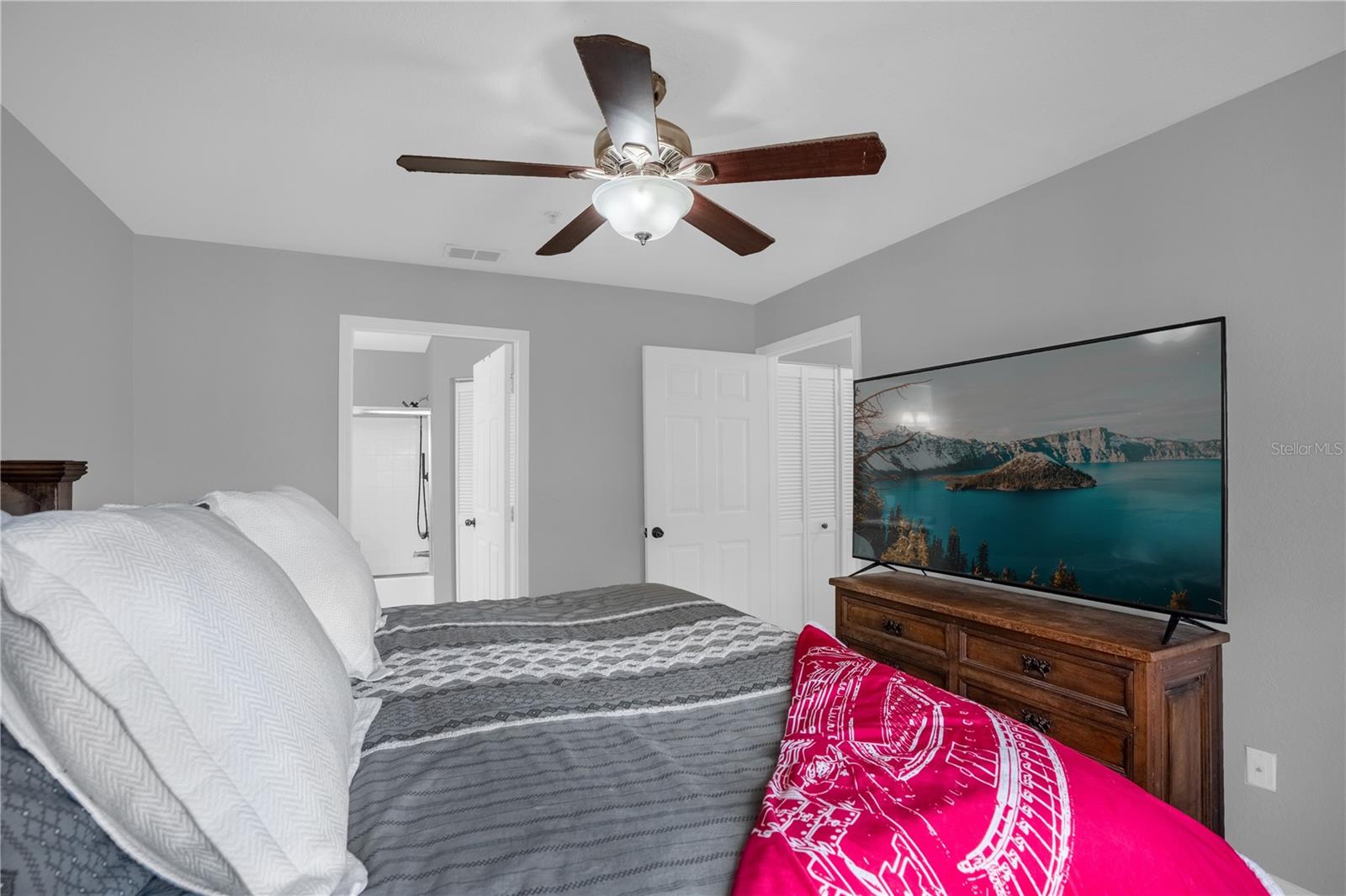 Image 20 of 26 For 6324 Raleigh Street 712