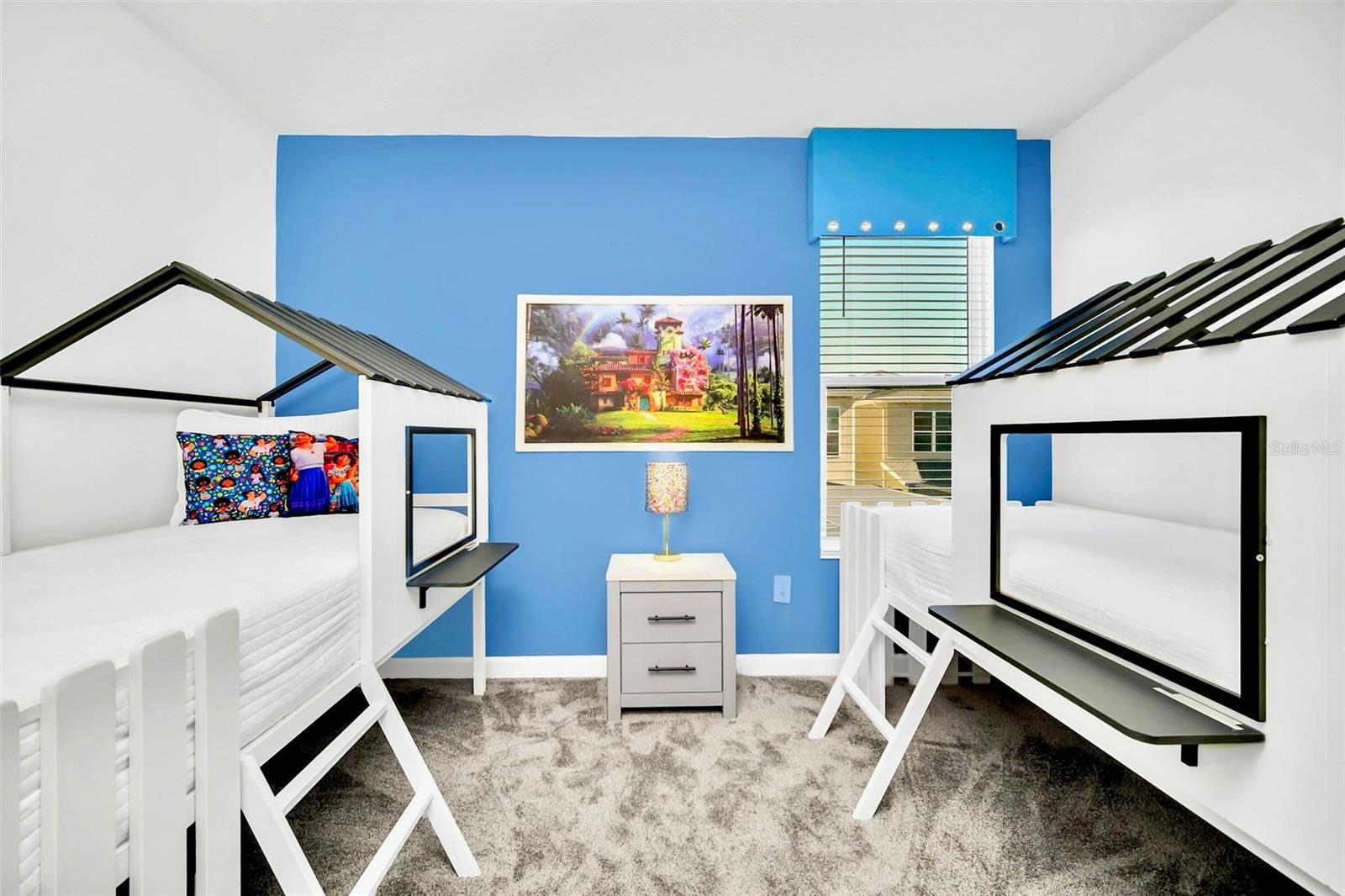 Image 12 of 31 For 2661 Petition Lane