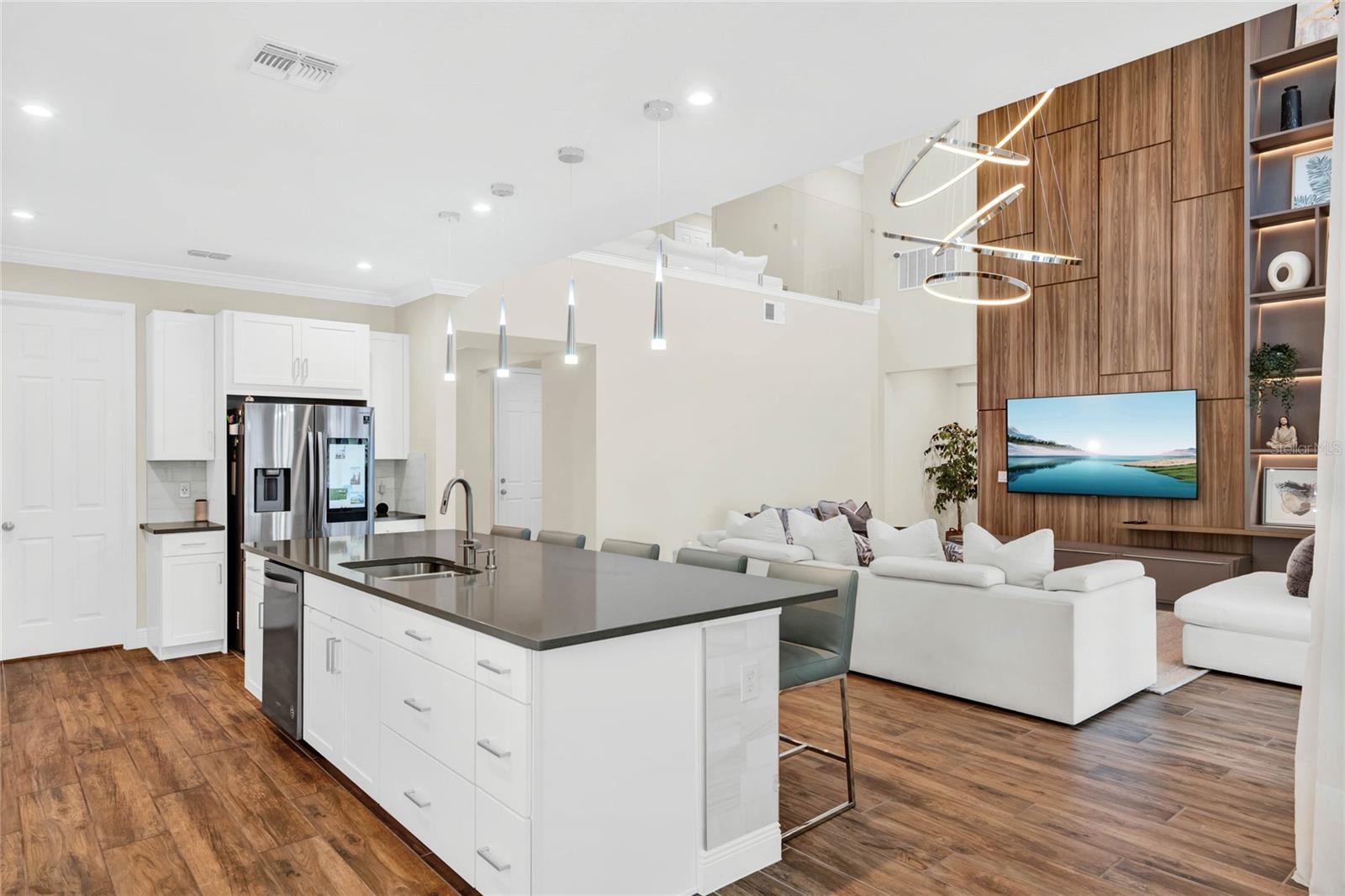 Image 8 of 38 For 16887 Wingspread Loop