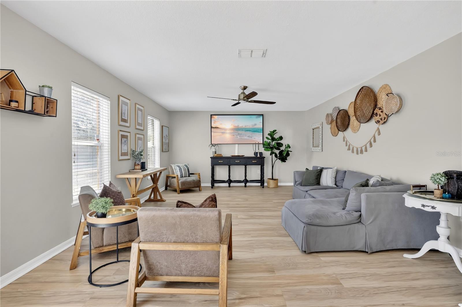 Image 10 of 24 For 5596 Sycamore Canyon Drive