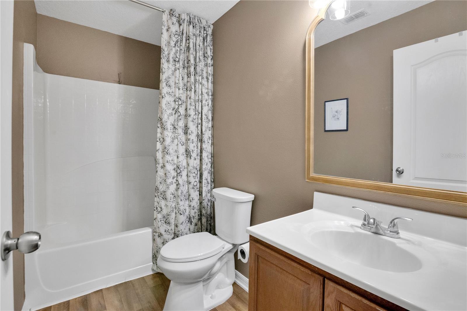 Image 18 of 24 For 5596 Sycamore Canyon Drive