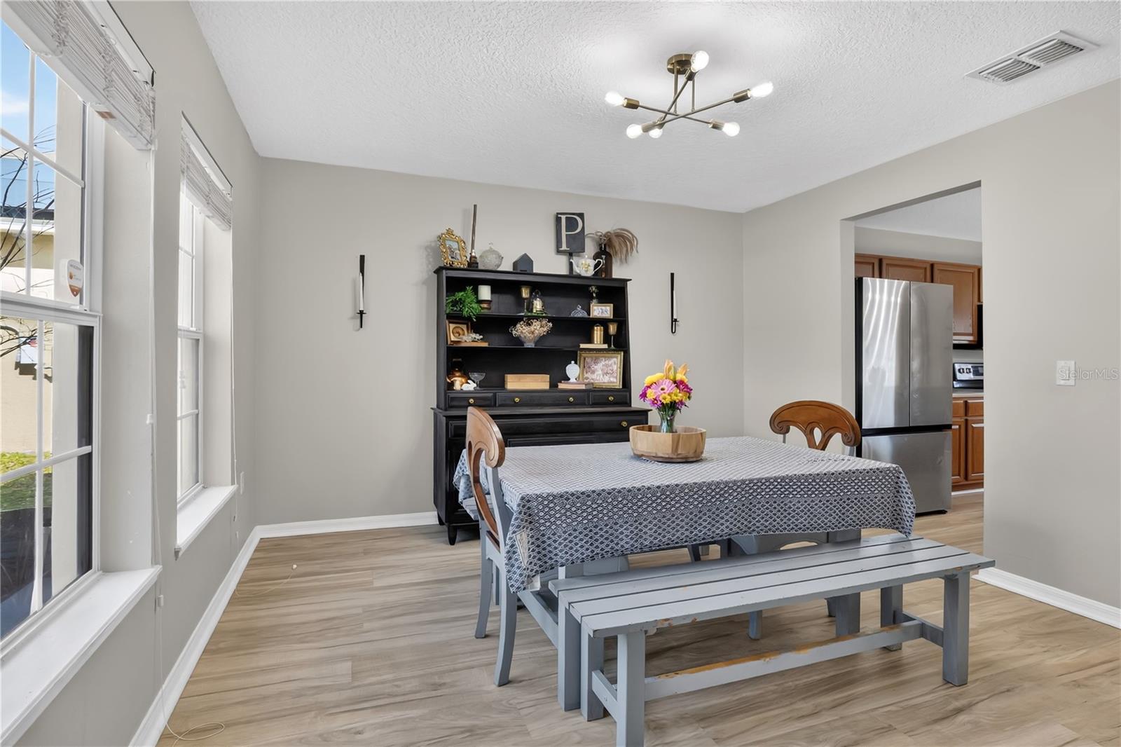 Image 4 of 24 For 5596 Sycamore Canyon Drive