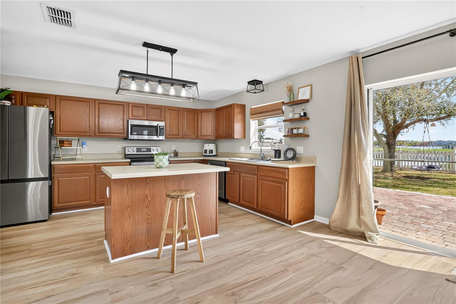 Image 6 of 24 For 5596 Sycamore Canyon Drive