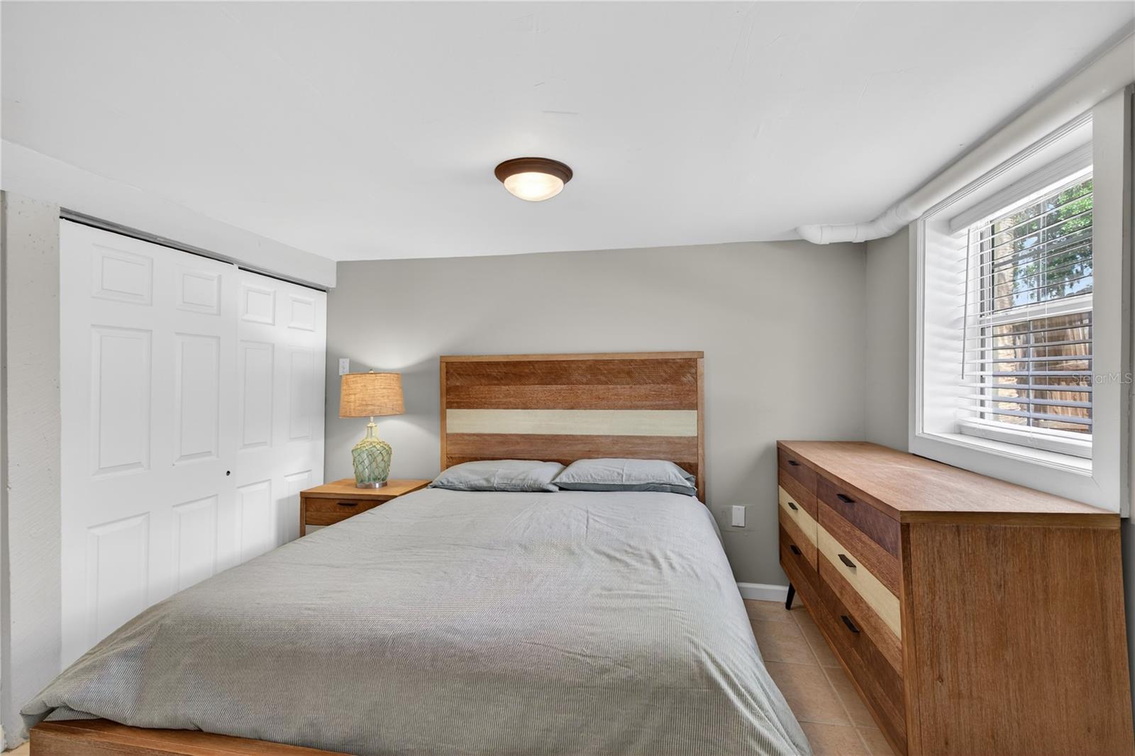 Image 22 of 44 For 809 Poinsettia Drive