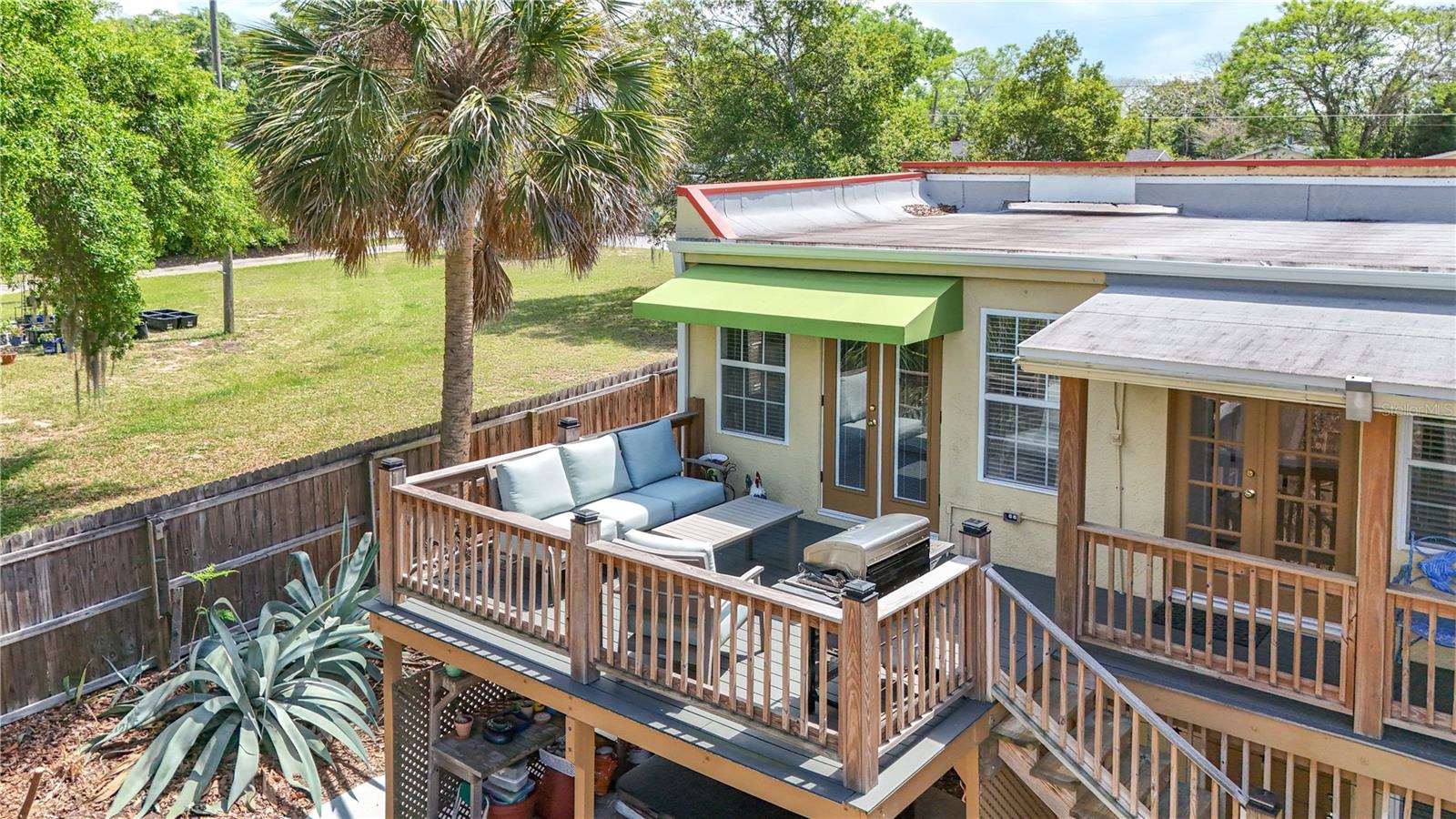 Image 29 of 44 For 809 Poinsettia Drive