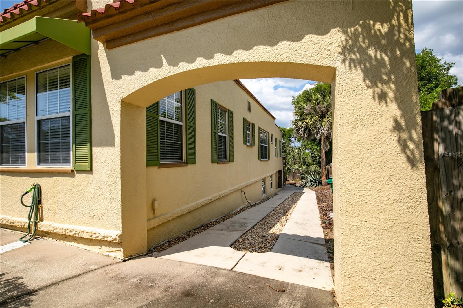 Image 36 of 44 For 809 Poinsettia Drive